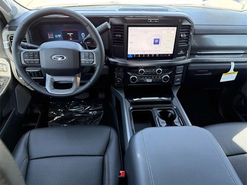 New 2026 Ford F350 Lariat w/ Chrome Package image 32