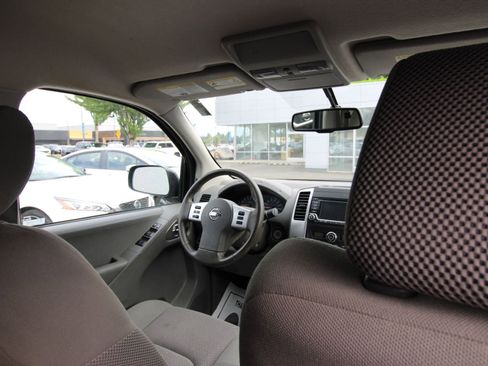 Used 2017 Nissan Frontier SV w/ SV Value Truck Package image 25