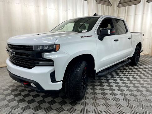 Certified 2022 Chevrolet Silverado 1500 RST w/ Redline Edition AWD/4WD image 18