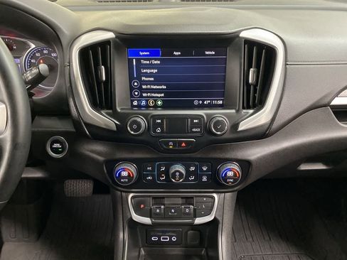 Used 2023 GMC Terrain SLT image 26