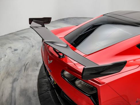 Used 2019 Chevrolet Corvette ZR1 RWD image 19