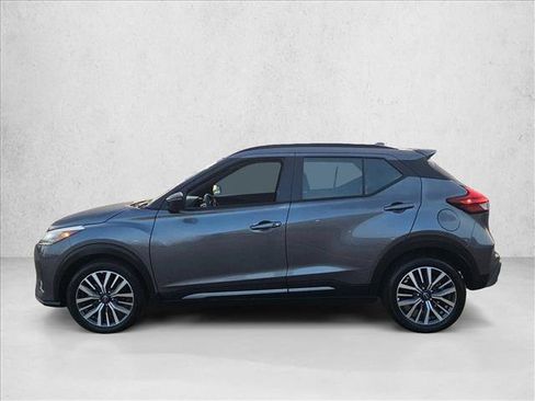 Used 2024 Nissan Kicks SR FWD image 9
