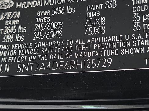 Used 2024 Hyundai Santa Cruz SE image 42