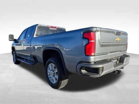 Used 2025 Chevrolet Silverado 3500 High Country w/ Technology Package image 9