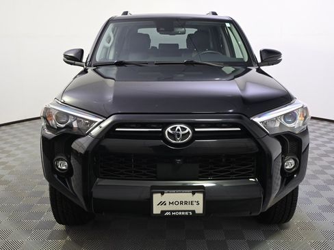 Used 2022 Toyota 4Runner SR5 Premium image 10