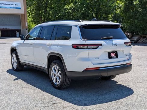 Used 2023 Jeep Grand Cherokee L Limited AWD/4WD image 9