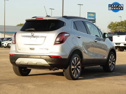 Used 2021 Buick Encore Preferred w/ Safety Package II AWD/4WD image 7