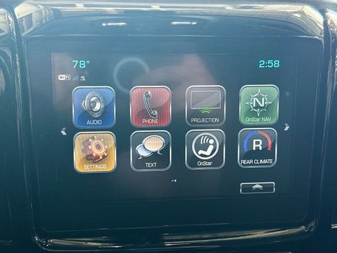 Used 2019 Chevrolet Traverse LT FWD image 16
