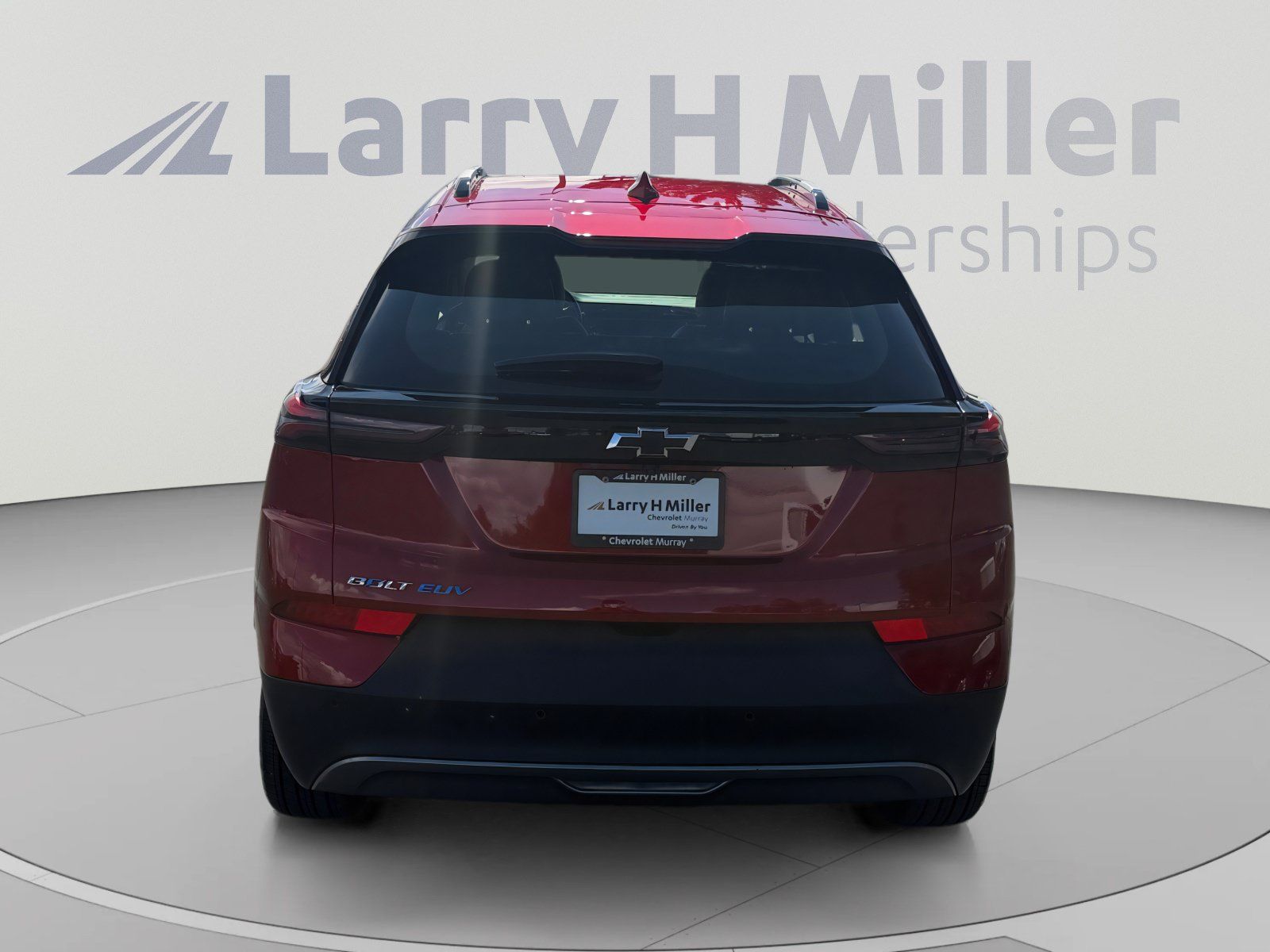 Used 2022 Chevrolet Bolt EUV LT w/ Convenience Package FWD image 4