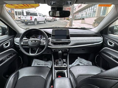 Certified 2022 Jeep Compass Latitude w/ Sun and Sound Group image 18