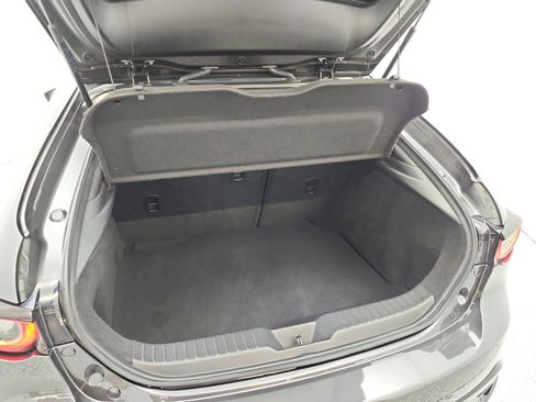 Used 2024 MAZDA MAZDA3 Hatchback w/Premium Plus Pkg image 23