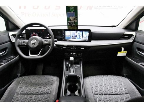 New 2026 Nissan Kicks SV image 7