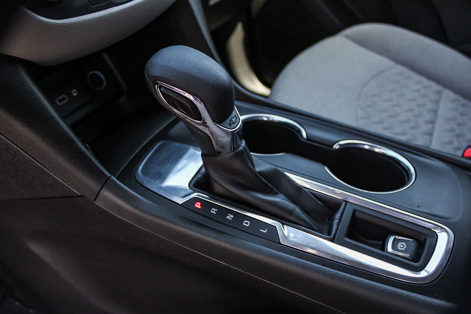 Used 2023 Chevrolet Equinox LS FWD image 19