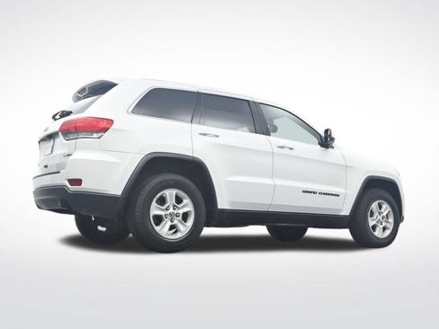 Used 2017 Jeep Grand Cherokee Laredo AWD/4WD image 33