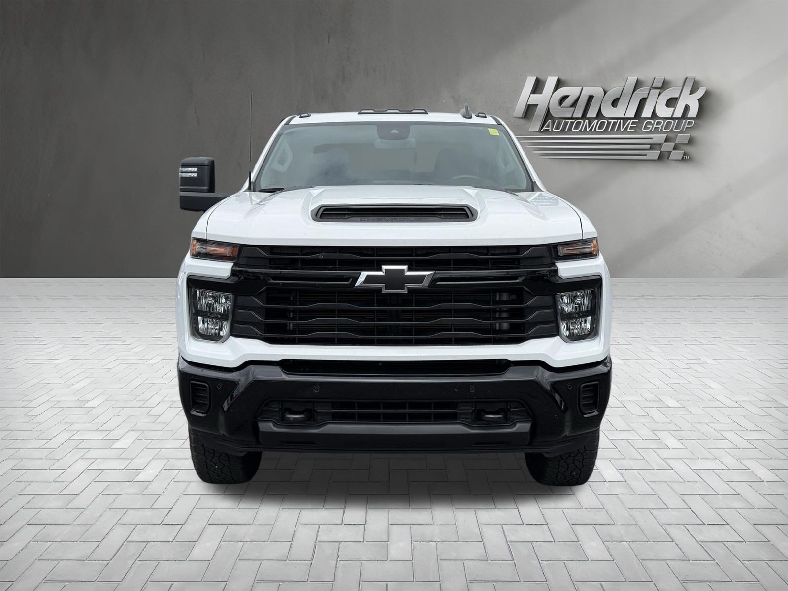 Used 2025 Chevrolet Silverado 2500 Custom w/ Custom Value Package AWD/4WD image 3