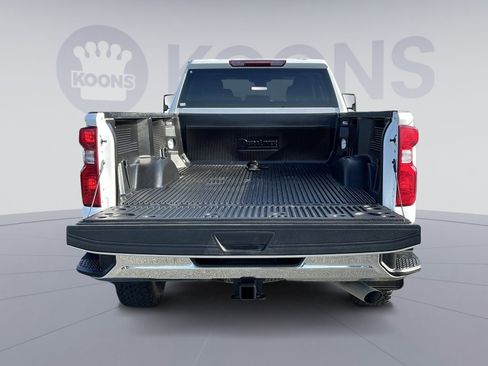 Used 2024 Chevrolet Silverado 3500 LT image 31