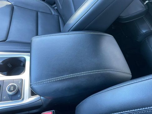 Used 2023 Ford Explorer XLT w/ Equipment Group 202A image 50