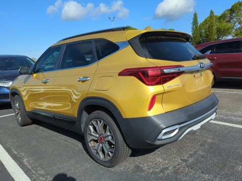 Certified 2021 Kia Seltos SX w/ SX Sunroof Package image 7