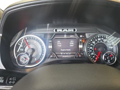Used 2020 RAM 1500 Big Horn AWD/4WD image 14