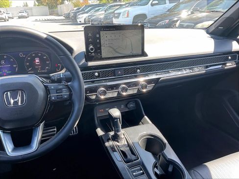 Used 2025 Honda Civic Sport Touring image 8