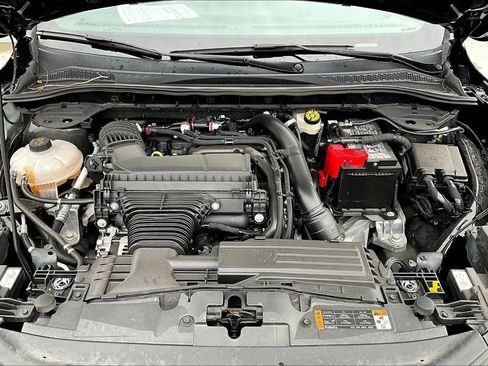 Used 2025 Ford Escape ST-Line Select AWD/4WD image 9