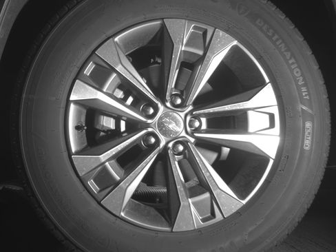 Used 2025 Chevrolet Equinox LT FWD image 12
