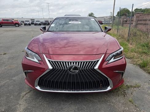 Used 2019 Lexus ES 350 w/ Accessory Package 2 FWD image 2