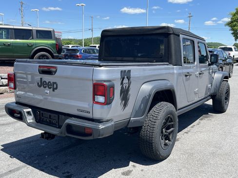 Used 2020 Jeep Gladiator Sport w/ Quick Order Package 24S AWD/4WD image 5
