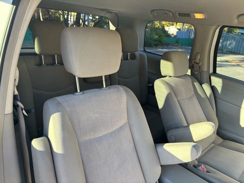 Used 2012 Nissan Quest S image 20
