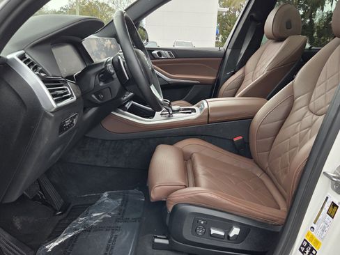 Used 2023 BMW X5 xDrive40i w/ Premium Package image 10