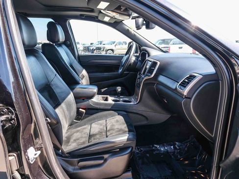 Used 2015 Jeep Grand Cherokee Altitude AWD/4WD image 18