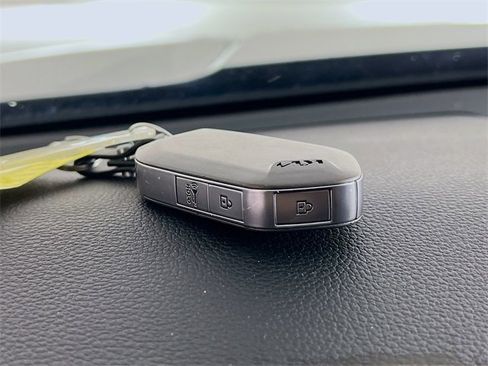 Used 2023 Kia Telluride S image 30