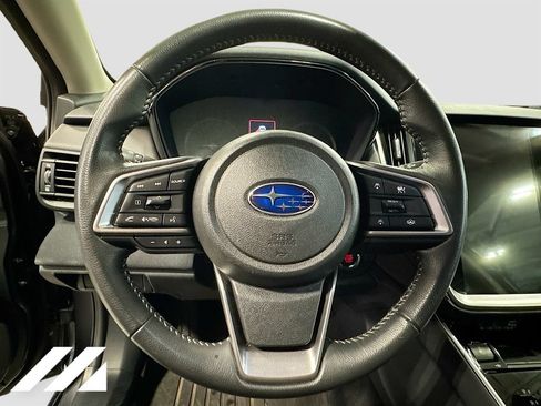 Used 2024 Subaru Outback Premium AWD/4WD image 11