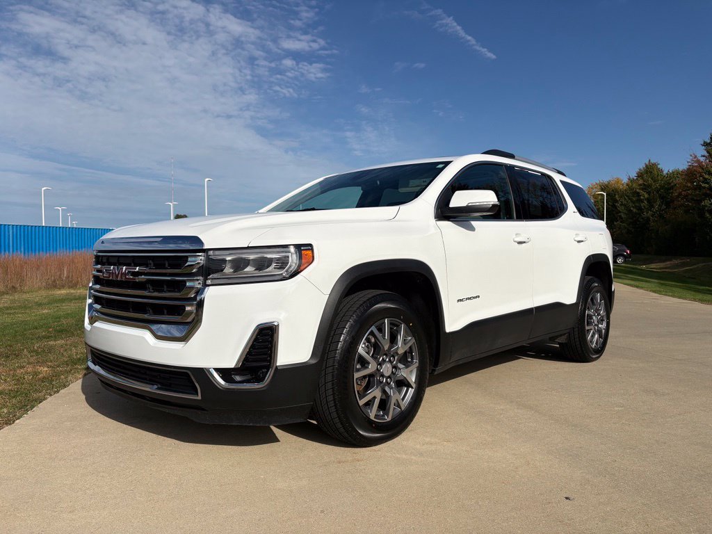 Used 2023 GMC Acadia SLT w/ Preferred Package AWD/4WD image 1
