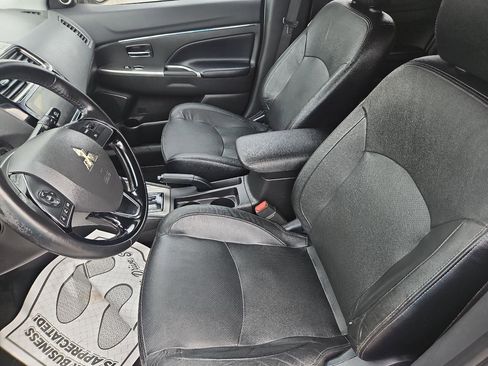 Used 2018 Mitsubishi Outlander Sport SEL image 13