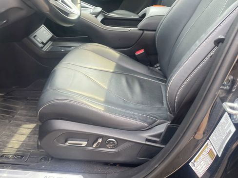 Used 2024 Acura RDX SH-AWD w/ Technology Package image 12