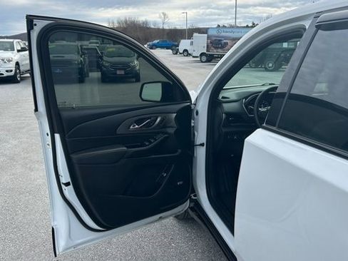 Certified 2023 Chevrolet Traverse Premier w/ Redline Edition image 22