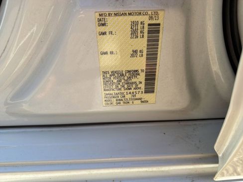 Used 2014 Nissan Altima 2.5 SV w/ Convenience Package image 8