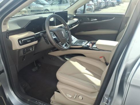 Certified 2022 Lincoln Nautilus Reserve w/ Equipment Group 201A image 12