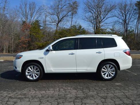 Used 2010 Toyota Highlander 4WD Hybrid w/ Extra Value Pkg 2 image 68