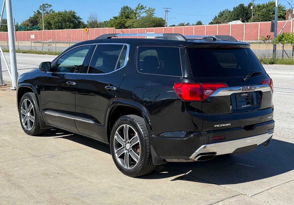 Used 2019 GMC Acadia Denali w/ Technology Package AWD/4WD image 10