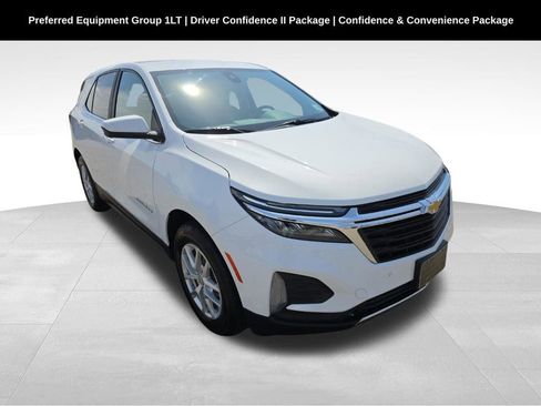 Used 2023 Chevrolet Equinox LT image 1