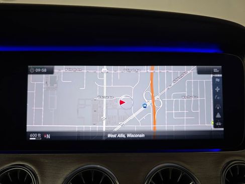 Used 2018 Mercedes-Benz E 400 4MATIC Cabriolet image 19