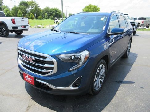 Certified 2019 GMC Terrain SLT w/ Preferred Package FWD image 11