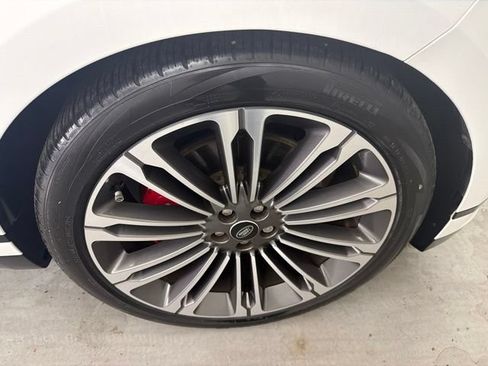 Certified 2024 Land Rover Range Rover Velar Dynamic SE AWD/4WD image 22