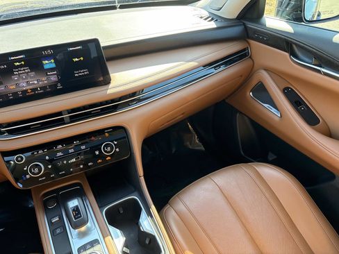 Used 2023 INFINITI QX60 Sensory w/ Vision Package image 28