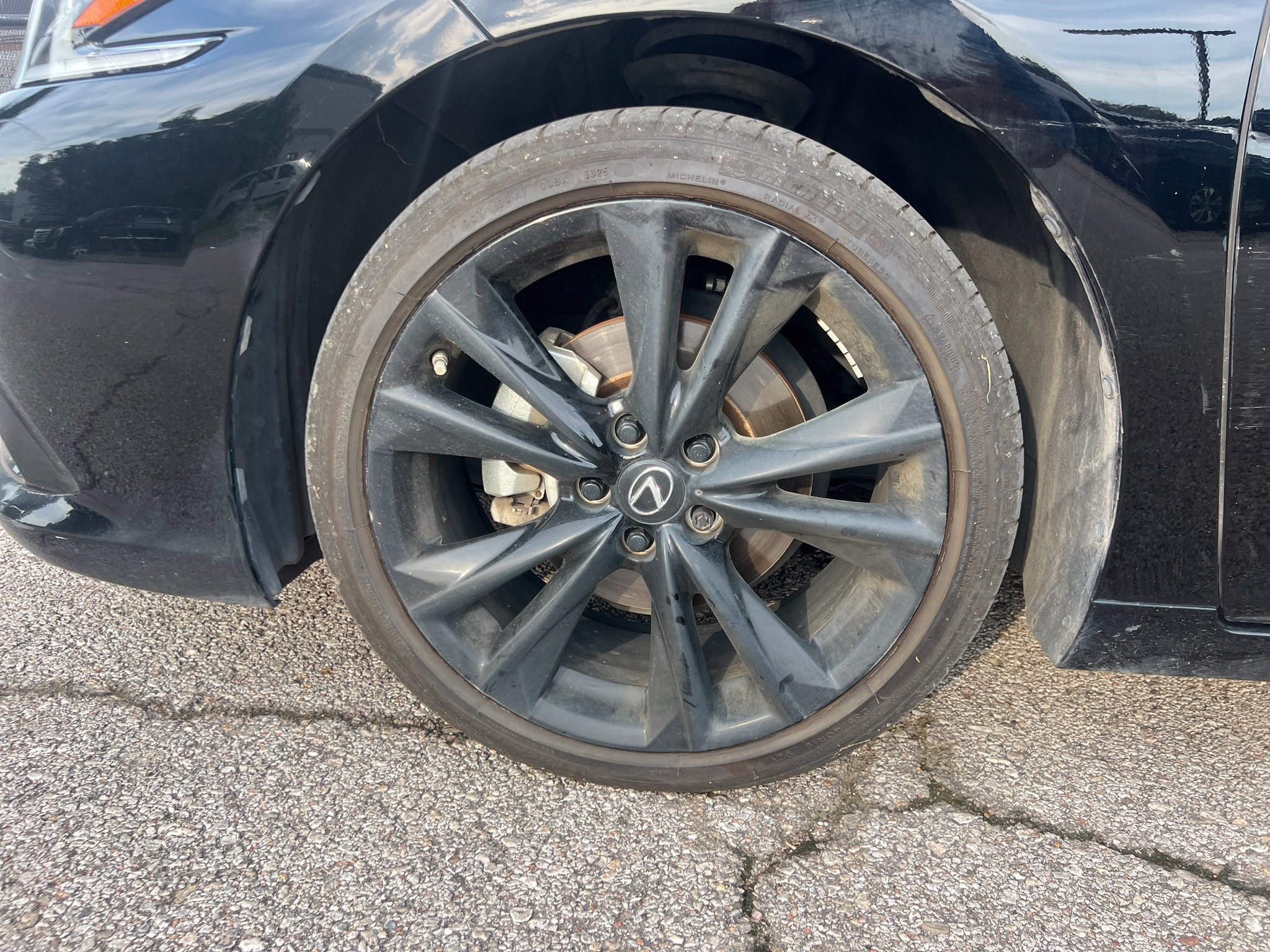 Used 2024 Lexus ES 350 F Sport w/ Accessory Package (Z2) FWD image 8