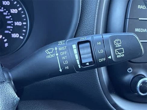 Used 2022 Kia Soul LX image 25