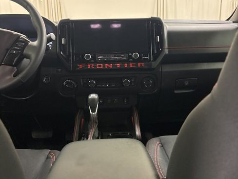 Used 2025 Nissan Frontier PRO-4X w/ Pro Convenience Package image 20