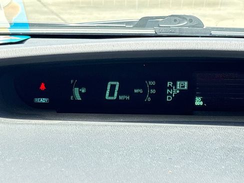 Used 2014 Toyota Prius Two FWD image 22